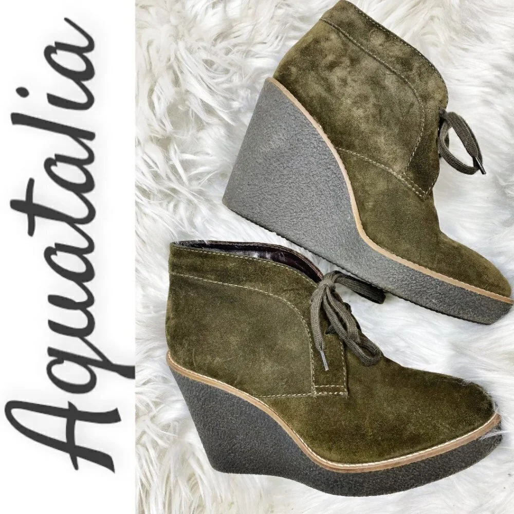 AQUATALIA Vianna Weatherproof Moss Green Suede Wedge Bootie, Size‎ 8